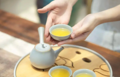 茶艺奉茶礼如何更好体现茶的灵性呢